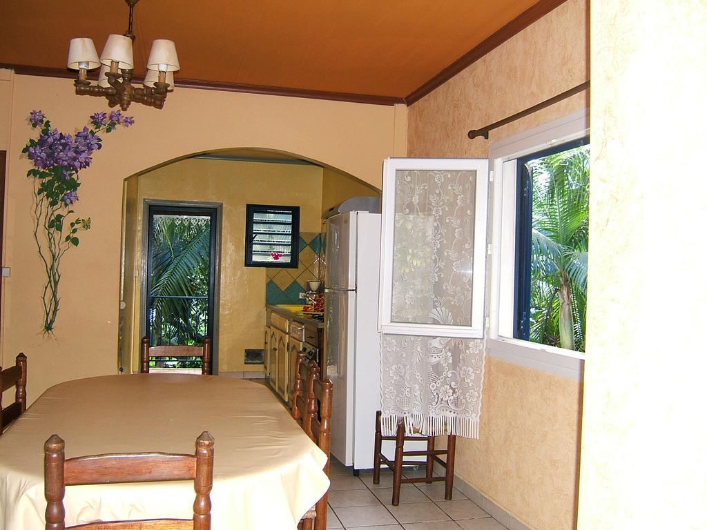 Holiday Home La Caverne Des Hirondelles Saint-Joseph Esterno foto